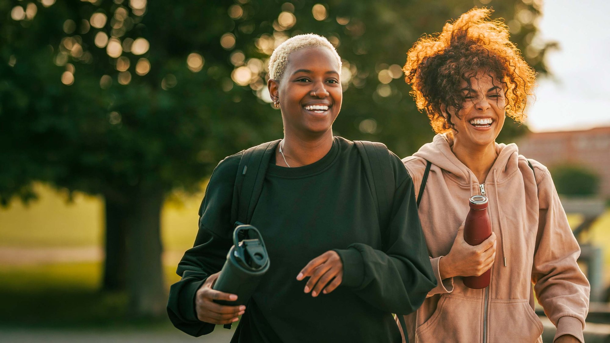 women-walking-exercising-outside-hero-16-9-2560x1440px