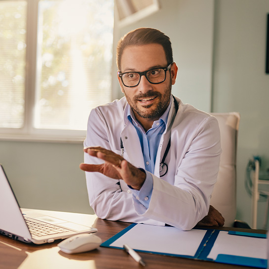 man_doctor_office_1-1_544x544px