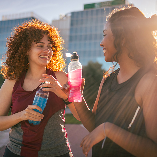 women-enjoying-sports-drink-1-1-544x544px