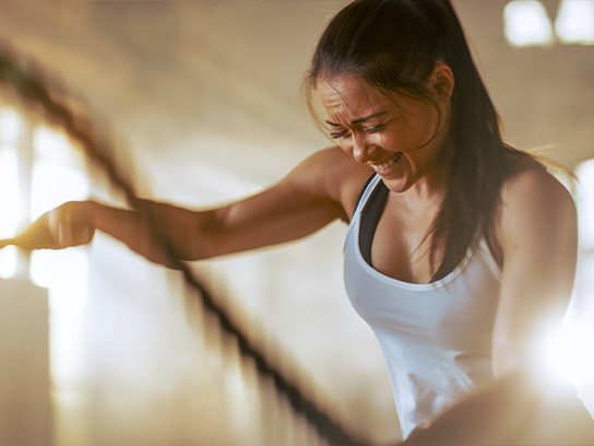 woman-battle-ropes-4-3-544x408px