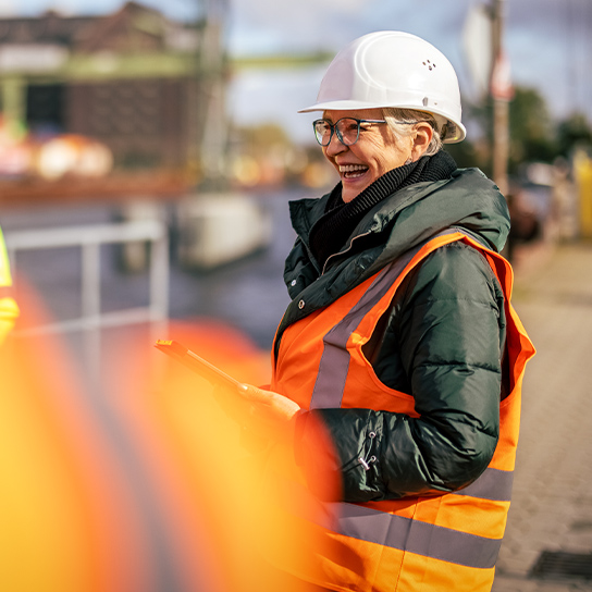 woman-work-construction-1-1-544x544px